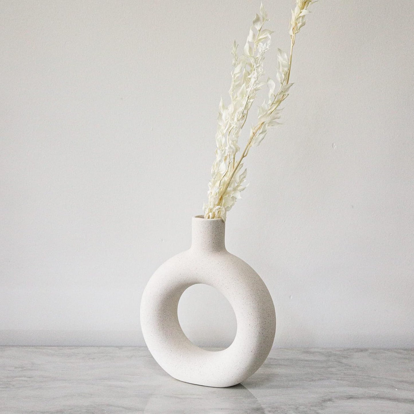 Ceramic Nordic Vase, White Modern Vase, Circular Donut Vase, Scandinavian (Donut Vase)