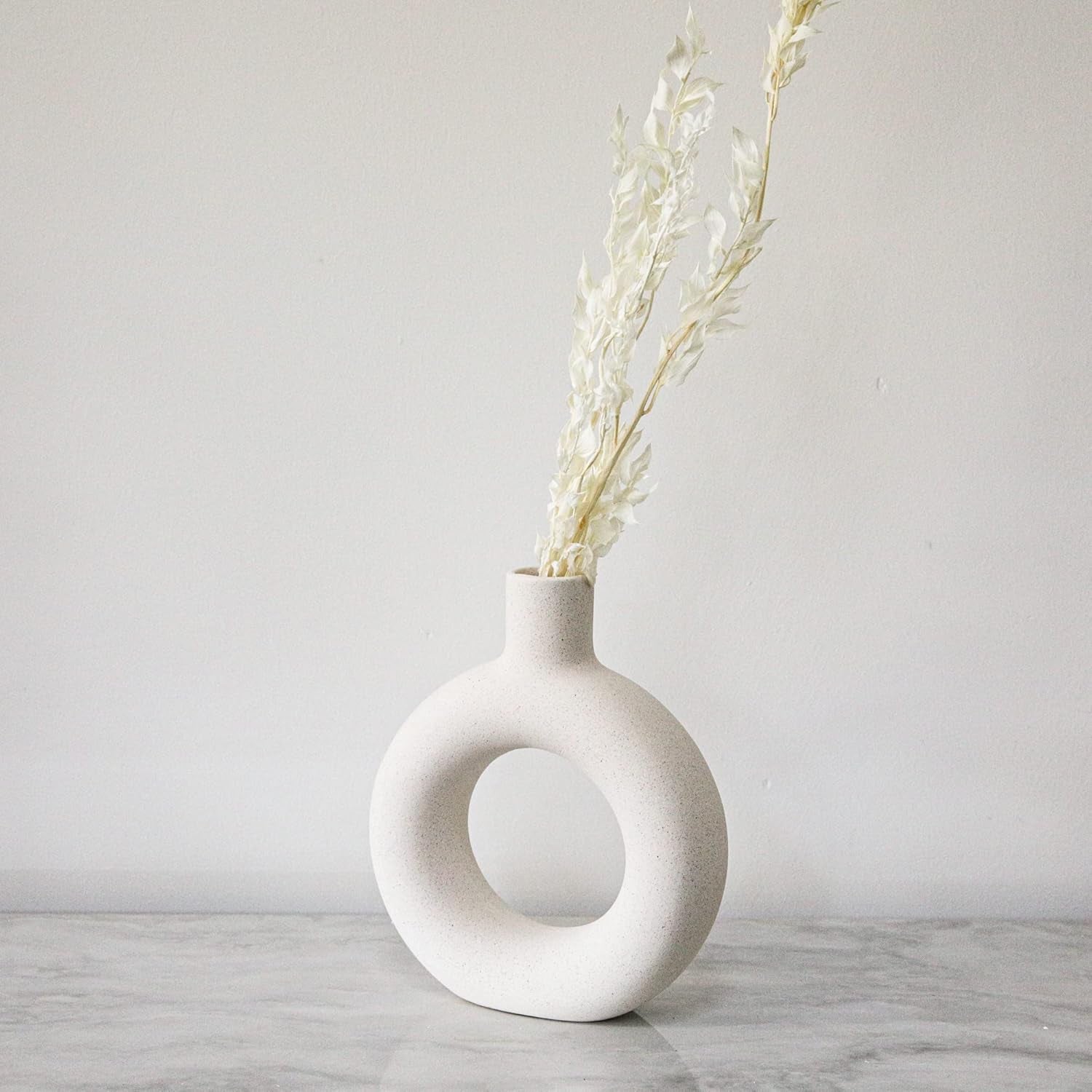 Ceramic Nordic Vase, White Modern Vase, Circular Donut Vase, Scandinavian (Donut Vase)