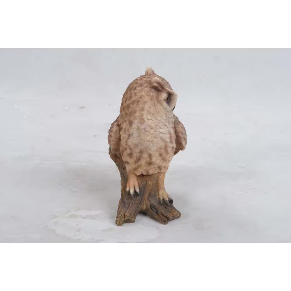 Screech Owl on Stump Garden Statue