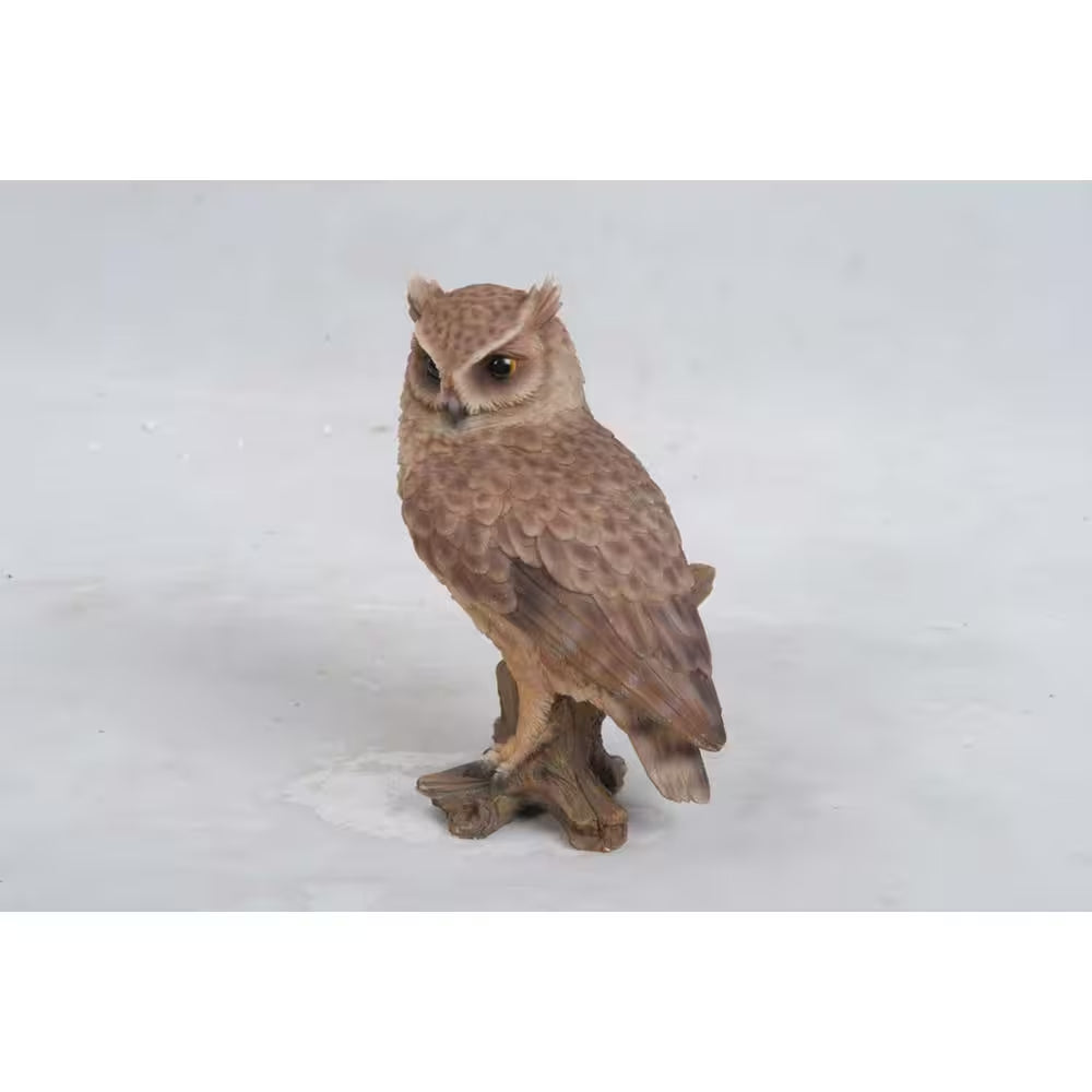 Screech Owl on Stump Garden Statue