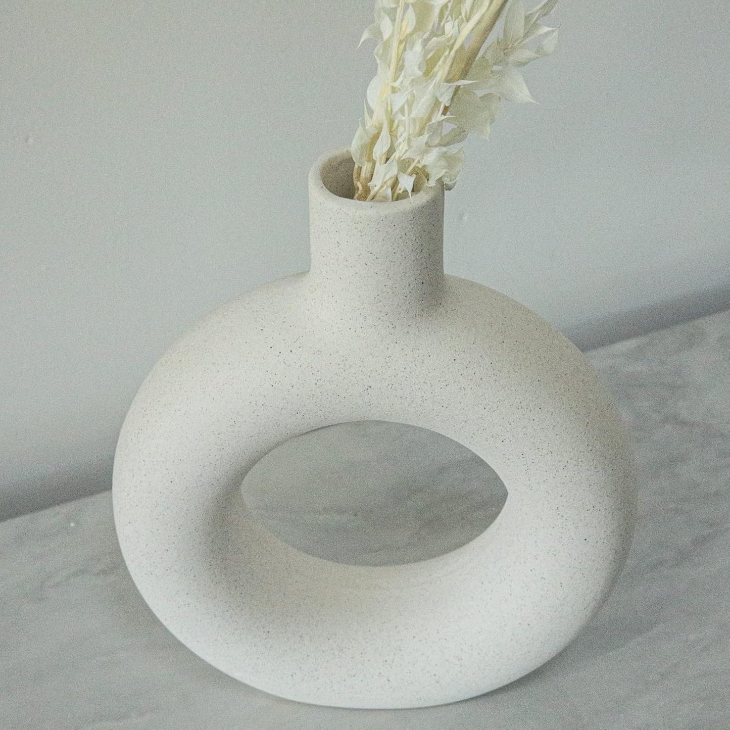Ceramic Nordic Vase, White Modern Vase, Circular Donut Vase, Scandinavian (Donut Vase)