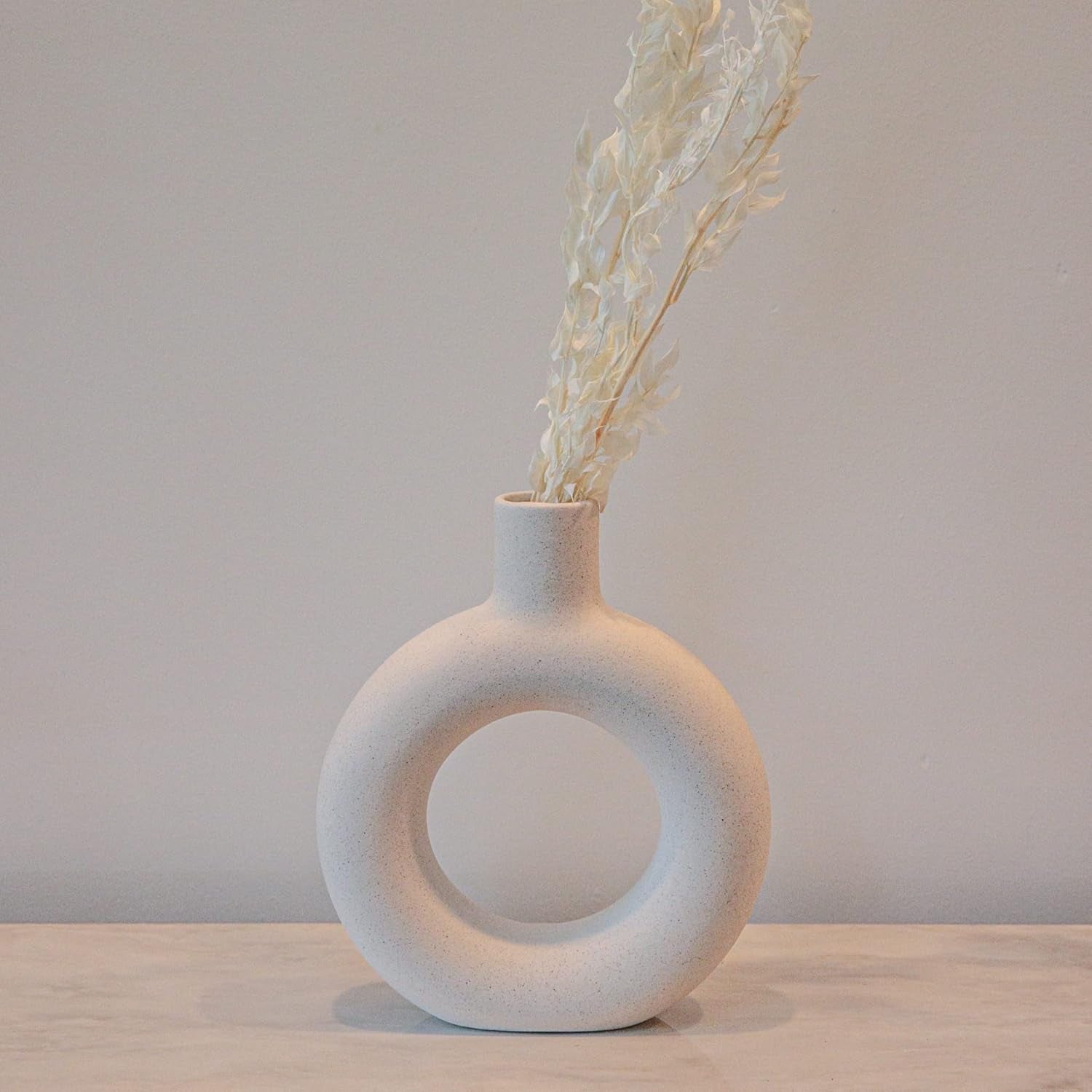 Ceramic Nordic Vase, White Modern Vase, Circular Donut Vase, Scandinavian (Donut Vase)
