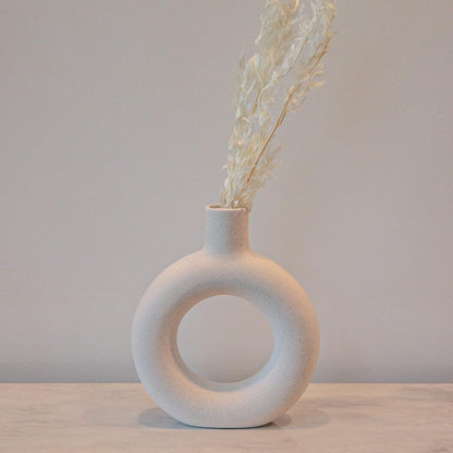 Ceramic Nordic Vase, White Modern Vase, Circular Donut Vase, Scandinavian (Donut Vase)