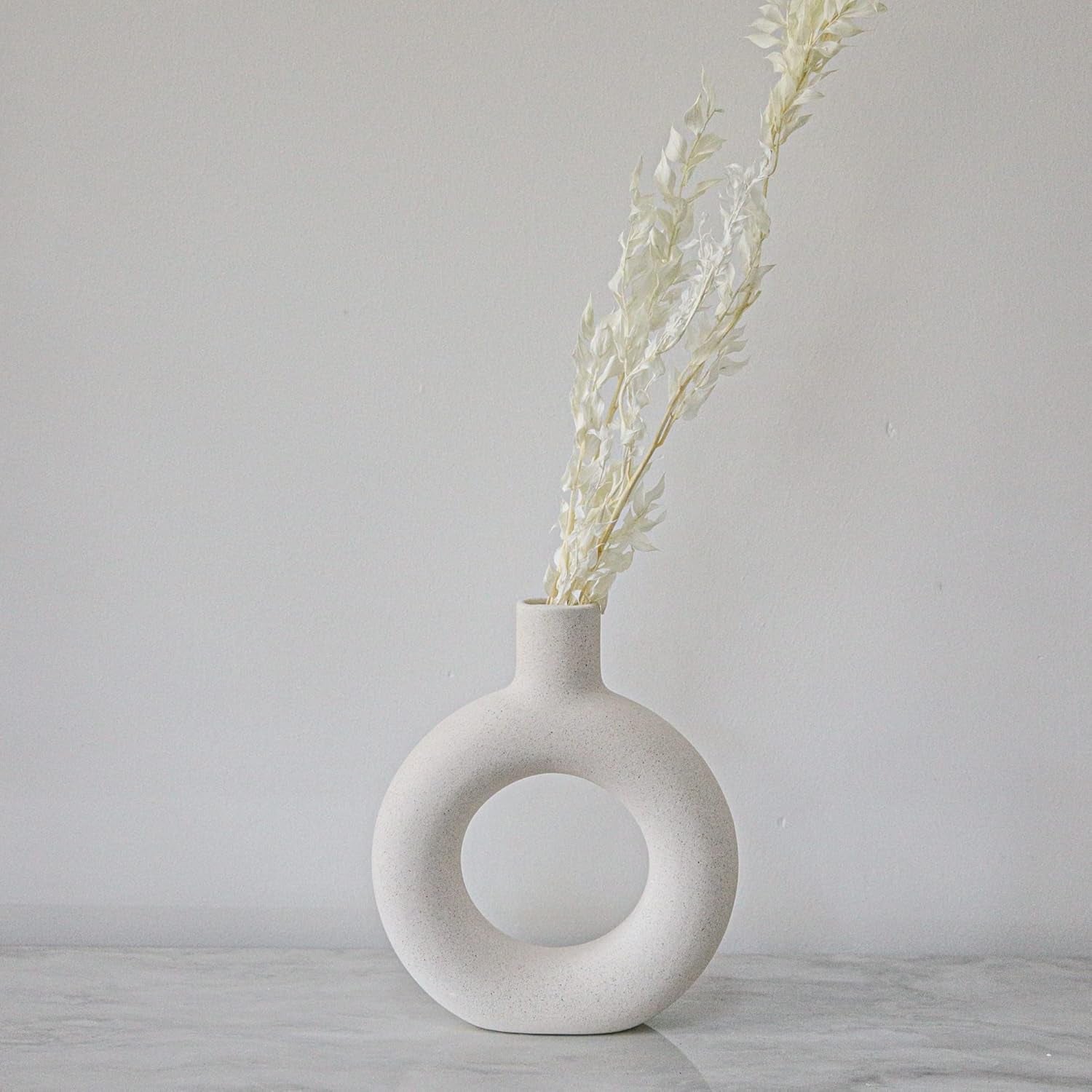 Ceramic Nordic Vase, White Modern Vase, Circular Donut Vase, Scandinavian (Donut Vase)