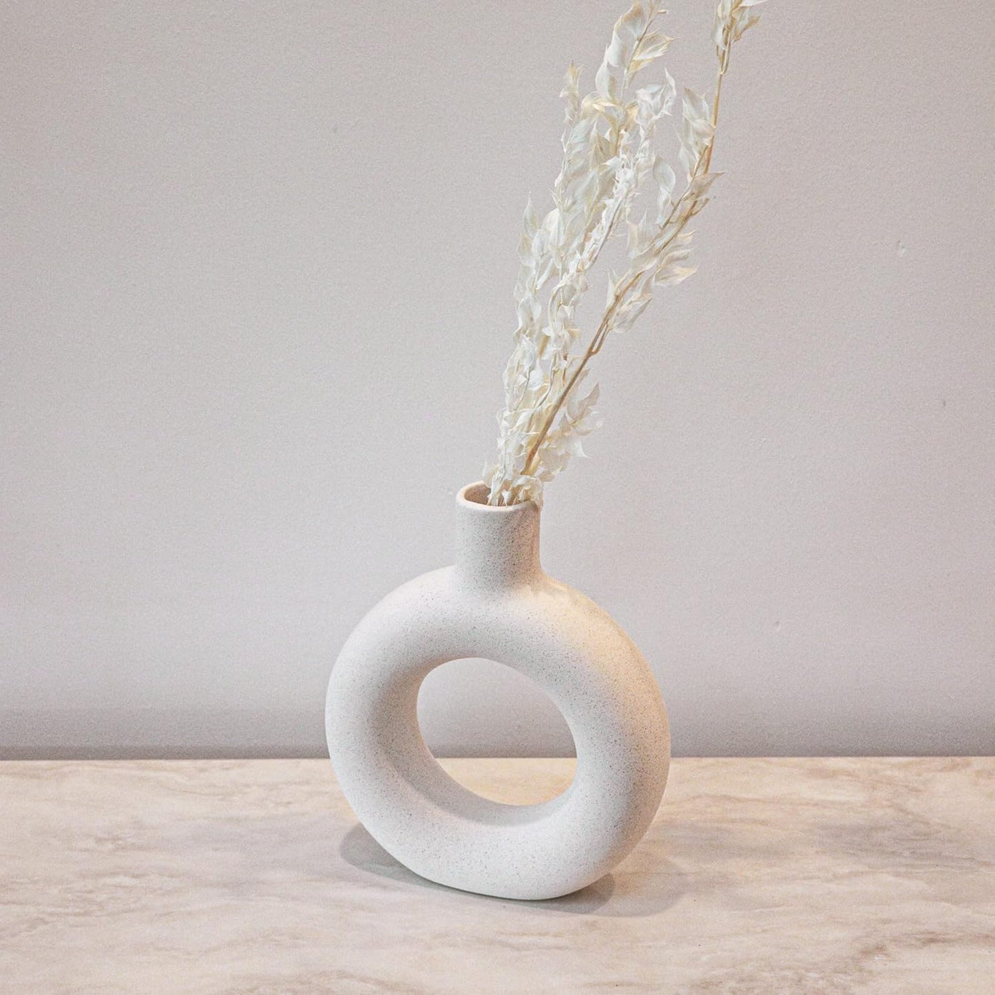 Ceramic Nordic Vase, White Modern Vase, Circular Donut Vase, Scandinavian (Donut Vase)